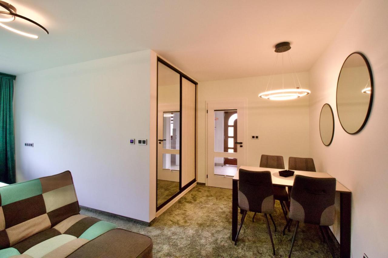 Apartman Uprostred Trojuhelniku Praha - Karlovy Vary - Plzen Kolesovice ภายนอก รูปภาพ