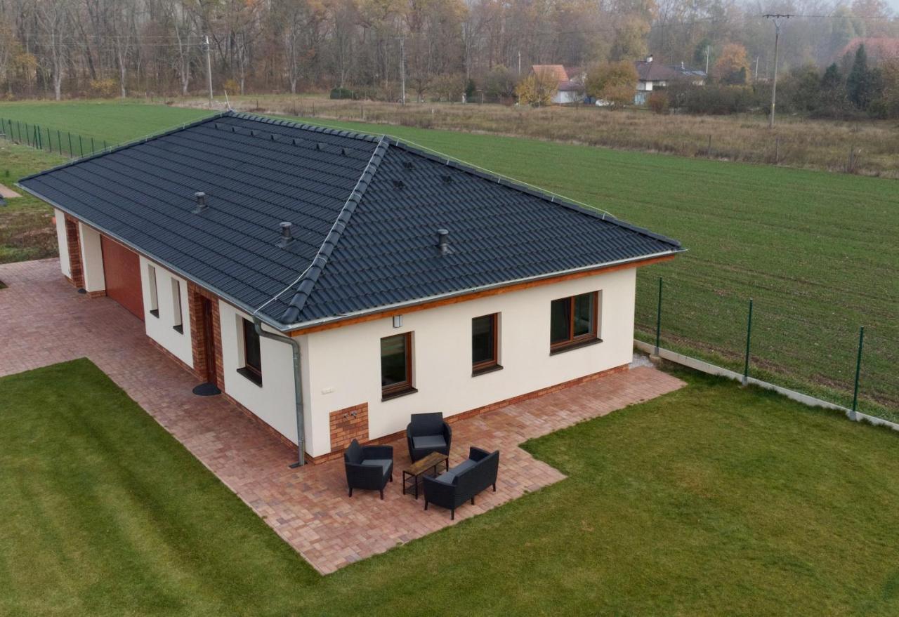 Apartman Uprostred Trojuhelniku Praha - Karlovy Vary - Plzen Kolesovice ภายนอก รูปภาพ