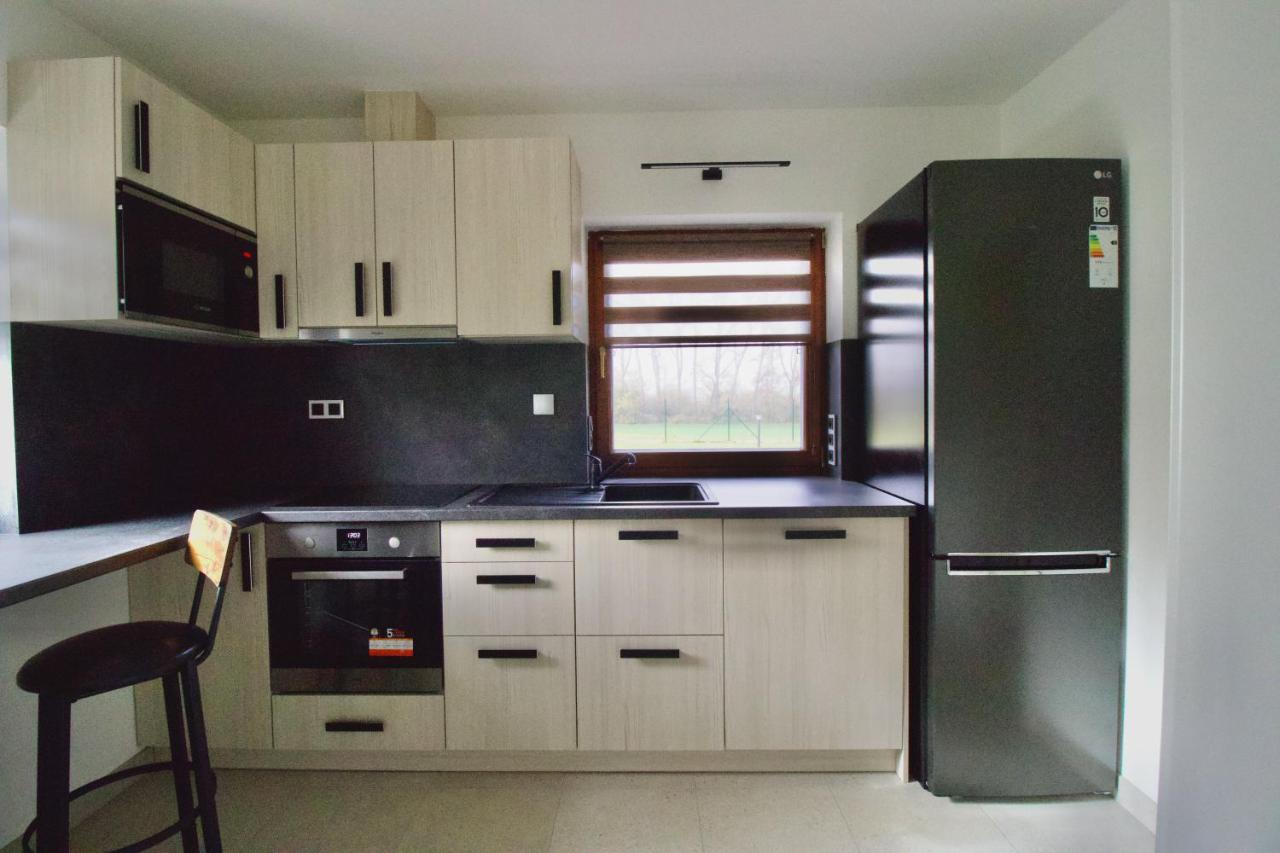 Apartman Uprostred Trojuhelniku Praha - Karlovy Vary - Plzen Kolesovice ภายนอก รูปภาพ