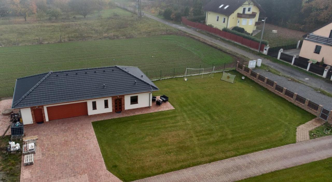 Apartman Uprostred Trojuhelniku Praha - Karlovy Vary - Plzen Kolesovice ภายนอก รูปภาพ