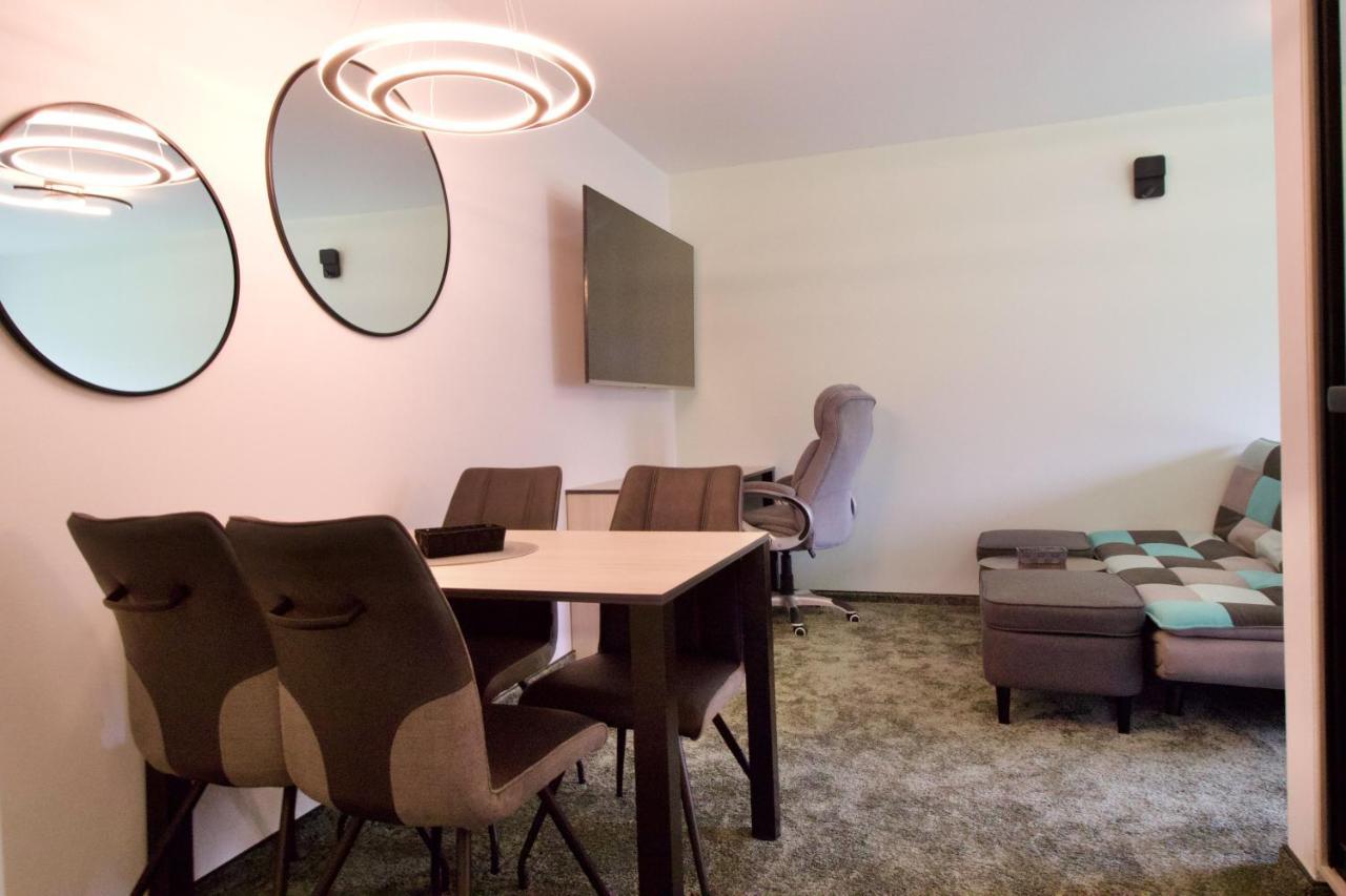 Apartman Uprostred Trojuhelniku Praha - Karlovy Vary - Plzen Kolesovice ภายนอก รูปภาพ