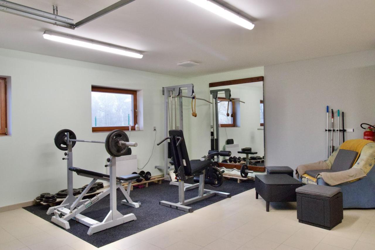 Apartman Uprostred Trojuhelniku Praha - Karlovy Vary - Plzen Kolesovice ภายนอก รูปภาพ